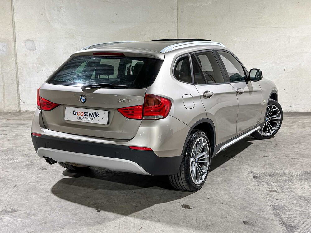 BMW X1 sDrive18i Executive 150pk 2010, 81-LHT-2