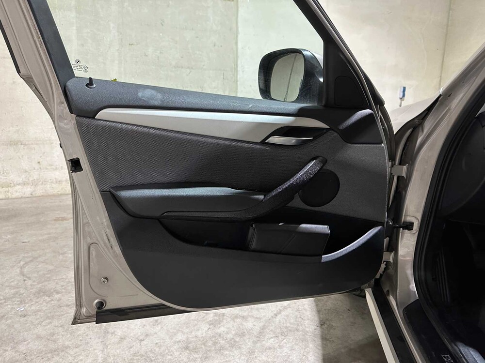 BMW X1 sDrive18i Executive 150pk 2010, 81-LHT-2