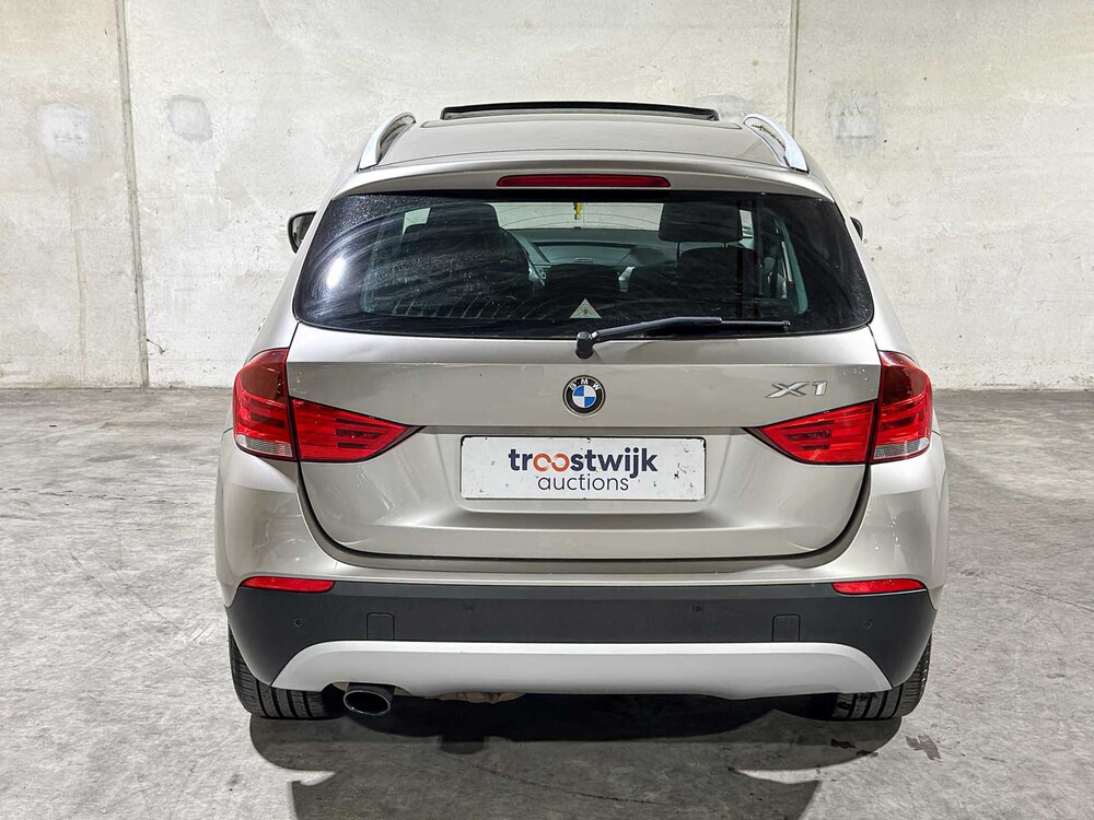 BMW X1 sDrive18i Executive 150pk 2010, 81-LHT-2