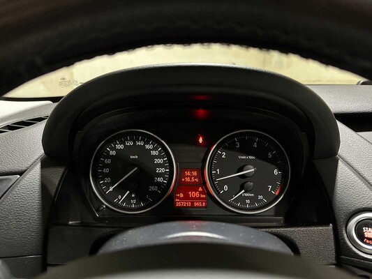 BMW X1 sDrive18i Executive 150pk 2010, 81-LHT-2