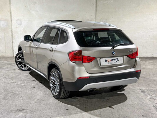 BMW X1 sDrive18i Executive 150pk 2010, 81-LHT-2