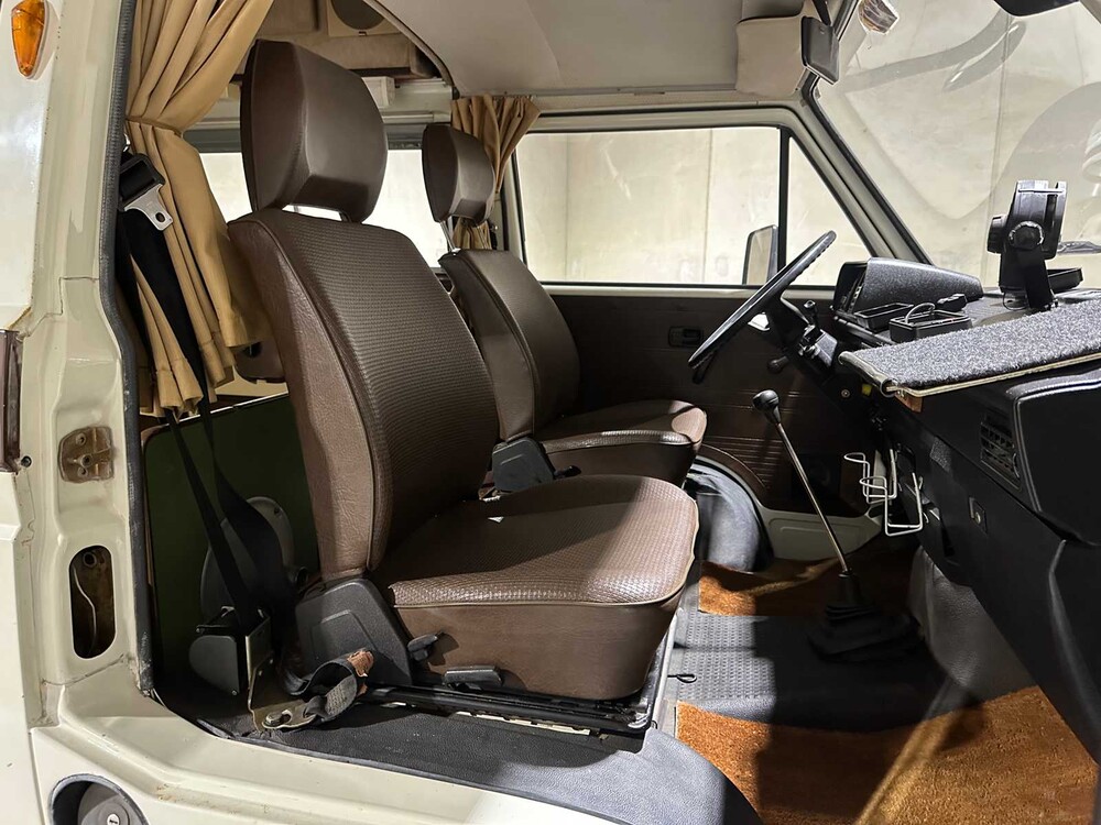 Volkswagen T3 Kampeerwagen 1980, KF-62-DX Camper