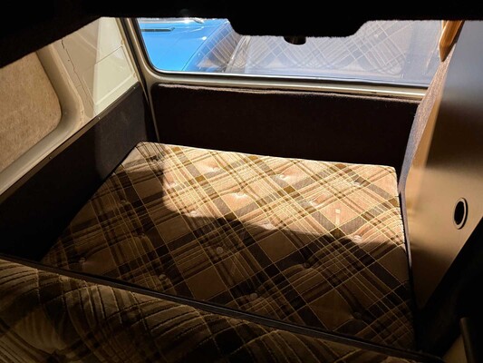 Volkswagen T3 Kampeerwagen 1980, KF-62-DX Camper