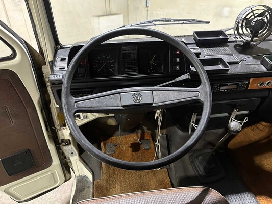 Volkswagen T3 Kampeerwagen 1980, KF-62-DX Camper