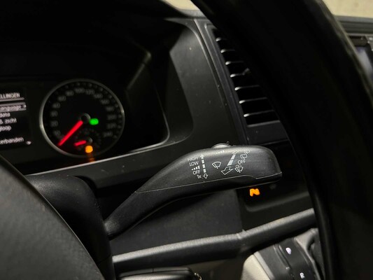 Volkswagen Transporter T6 Camper 2.0 4P -Zelfbouw- 140pk 2016 (Automaat), S-456-LJ