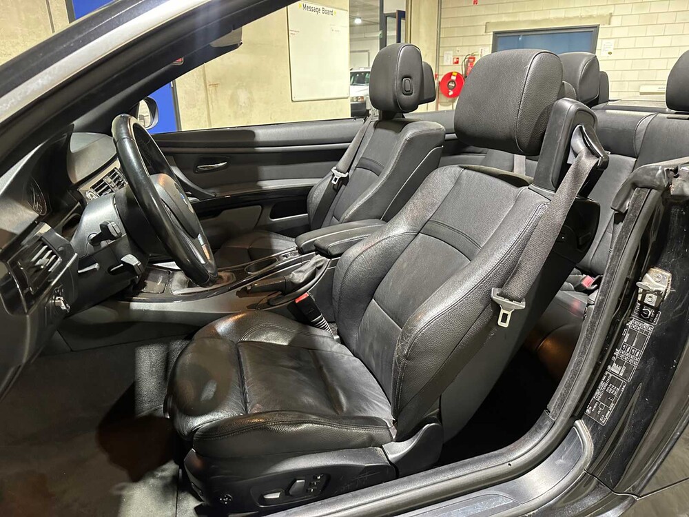 BMW 318i Cabriolet 143pk 2010 3-serie E93, 7-ZLB-24