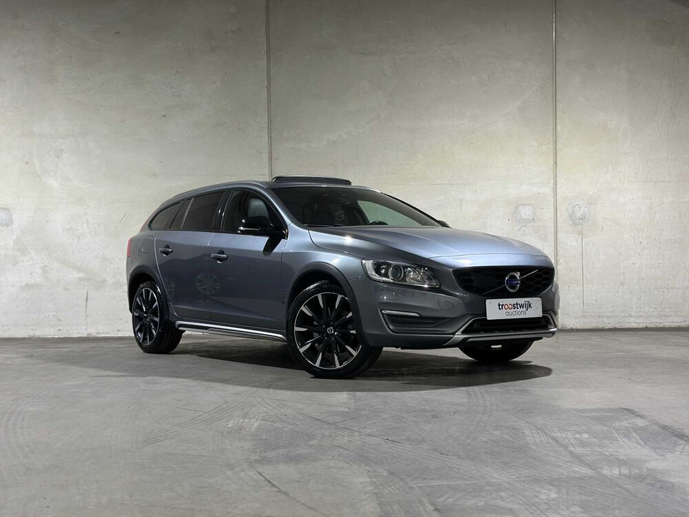 Volvo V60 Cross Country 2.0 D4 Summum 191pk 2015, HF-783-B