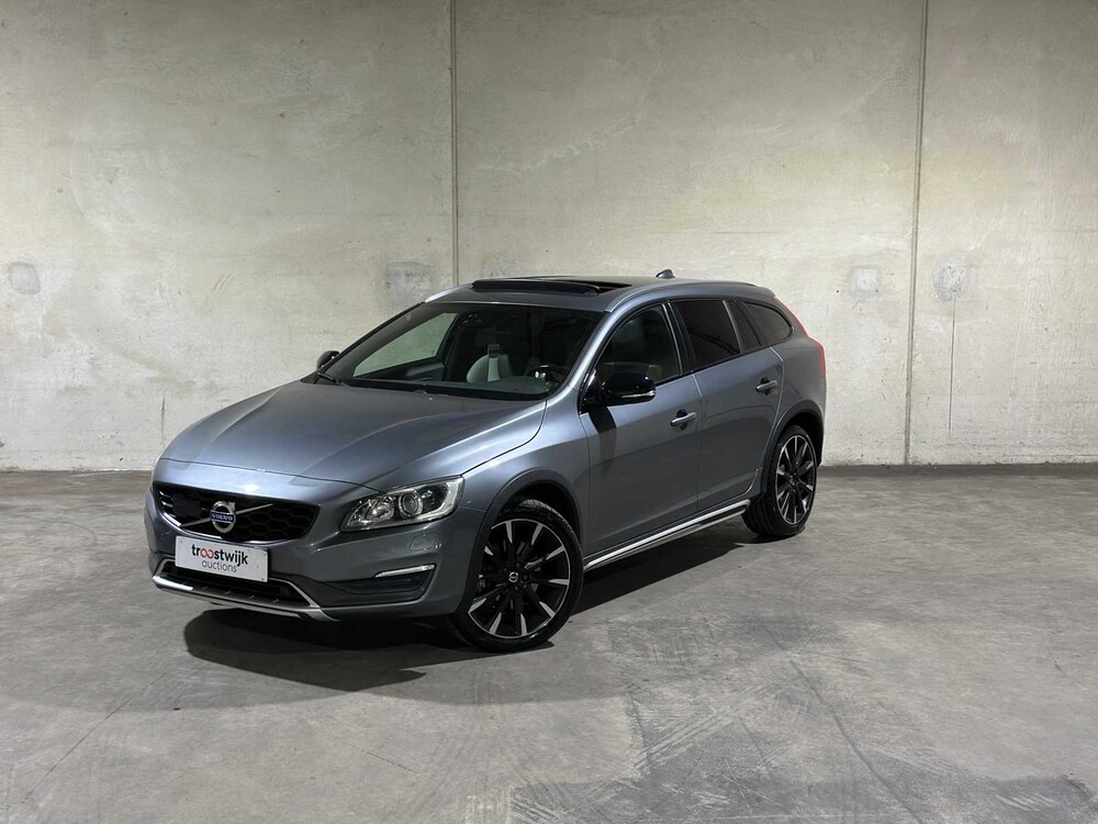 Volvo V60 Cross Country 2.0 D4 Summum 191pk 2015, HF-783-B