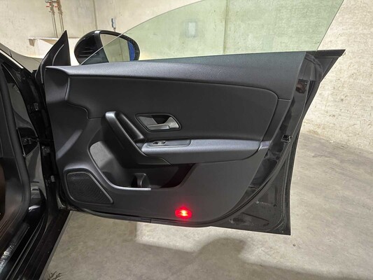 Mercedes-Benz CLA200 d Advantage CLA-klasse Shooting Brake 150pk 2021 (Origineel-NL), K-136-HK