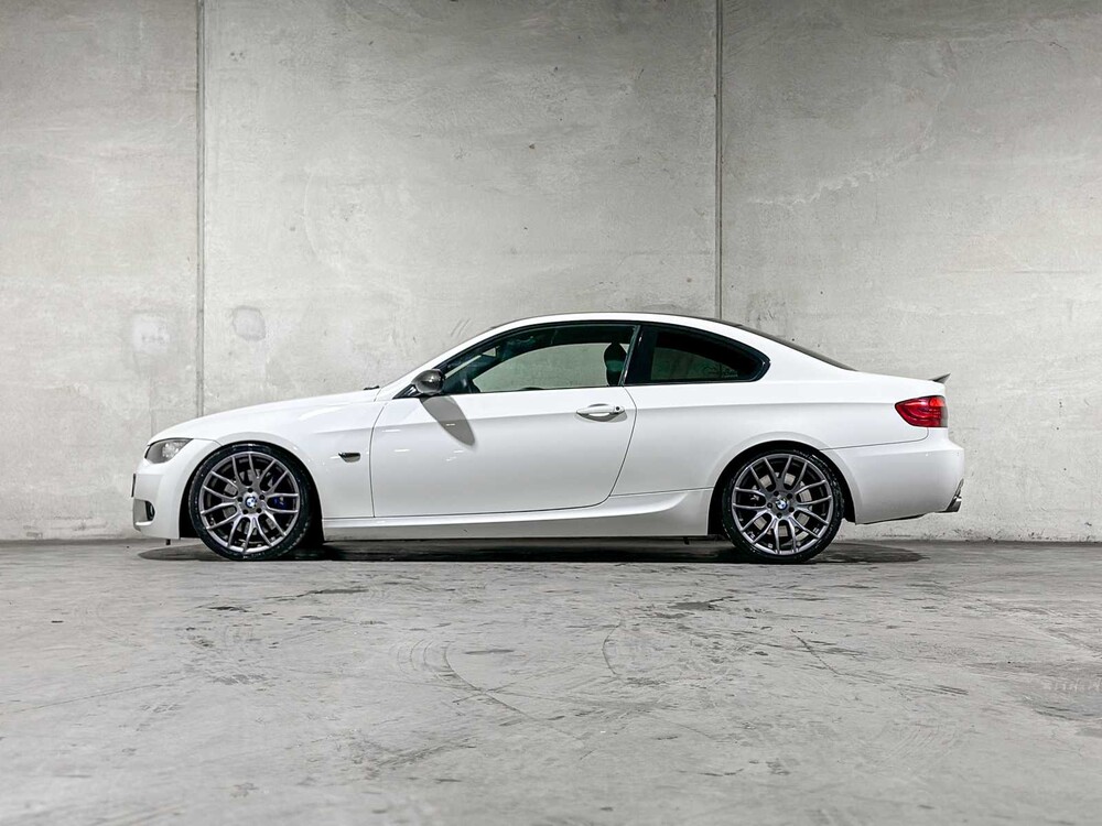 BMW 335i Executive M-Sport 306pk 2007 3-serie Coupé, RJ-584-B (Handgeschakeld)