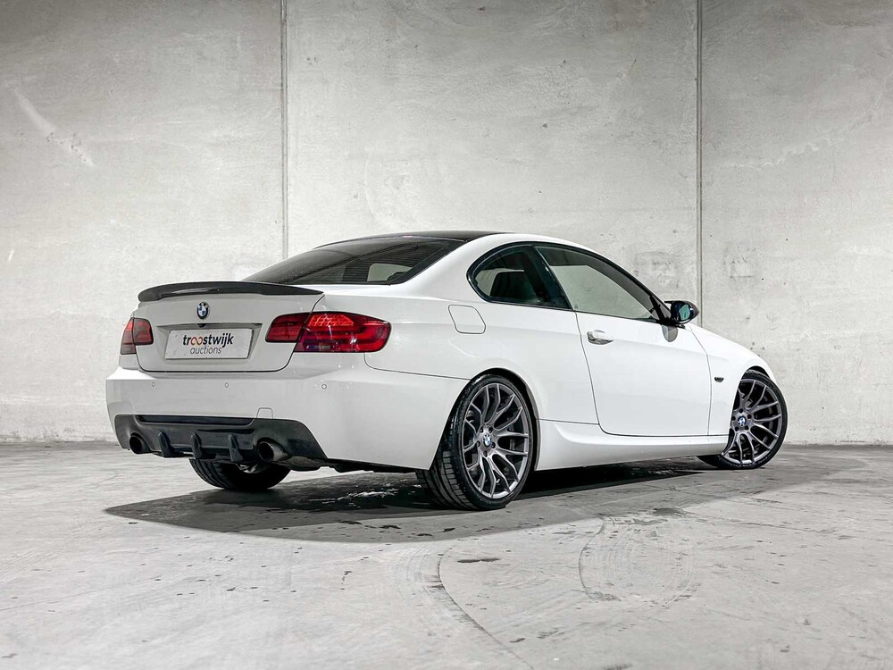 BMW 335i Executive M-Sport 306pk 2007 3-serie Coupé, RJ-584-B (Handgeschakeld)