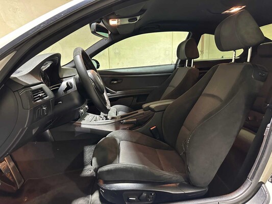BMW 335i Executive M-Sport 306pk 2007 3-serie Coupé, RJ-584-B (Handgeschakeld)