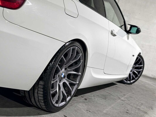 BMW 335i Executive M-Sport 306pk 2007 3-serie Coupé, RJ-584-B (Handgeschakeld)