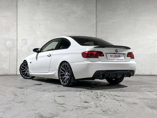 BMW 335i Executive M-Sport 306pk 2007 3-serie Coupé, RJ-584-B (Handgeschakeld)