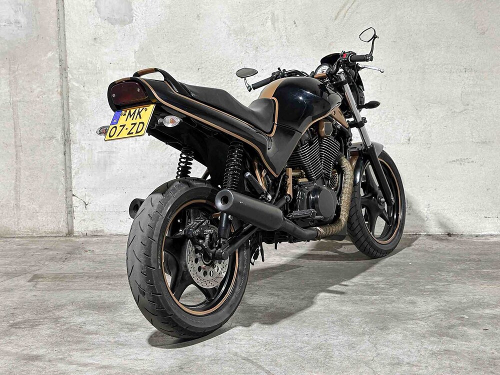 Suzuki VX800 Caferacer 805cc 1991 (Origineel-NL), MK-07-ZD