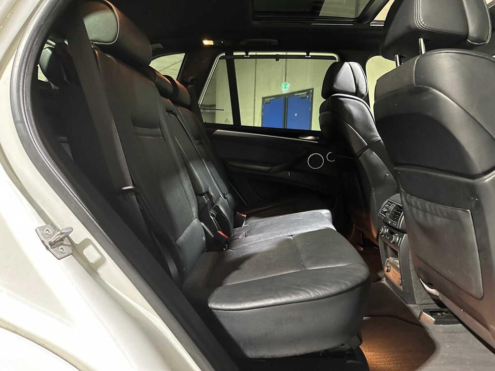 BMW X5 xDrive40d M-Sport High Executive 306pk 2012, 3-ZLR-46