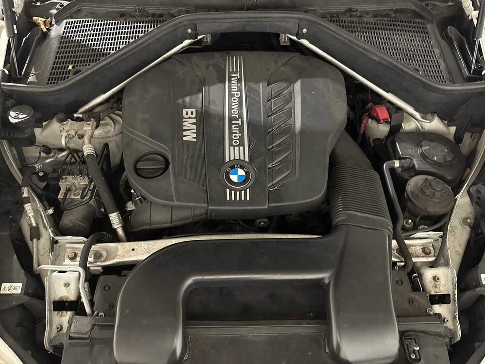 BMW X5 xDrive40d M-Sport High Executive 306pk 2012, 3-ZLR-46