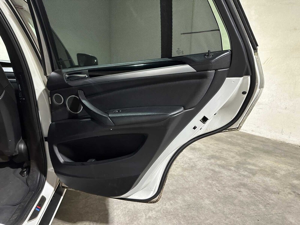 BMW X5 xDrive40d M-Sport High Executive 306pk 2012, 3-ZLR-46