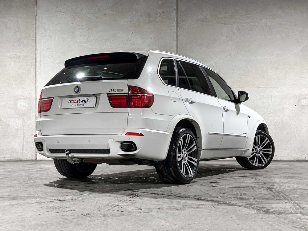 BMW X5 xDrive40d M-Sport High Executive 306pk 2012, 3-ZLR-46