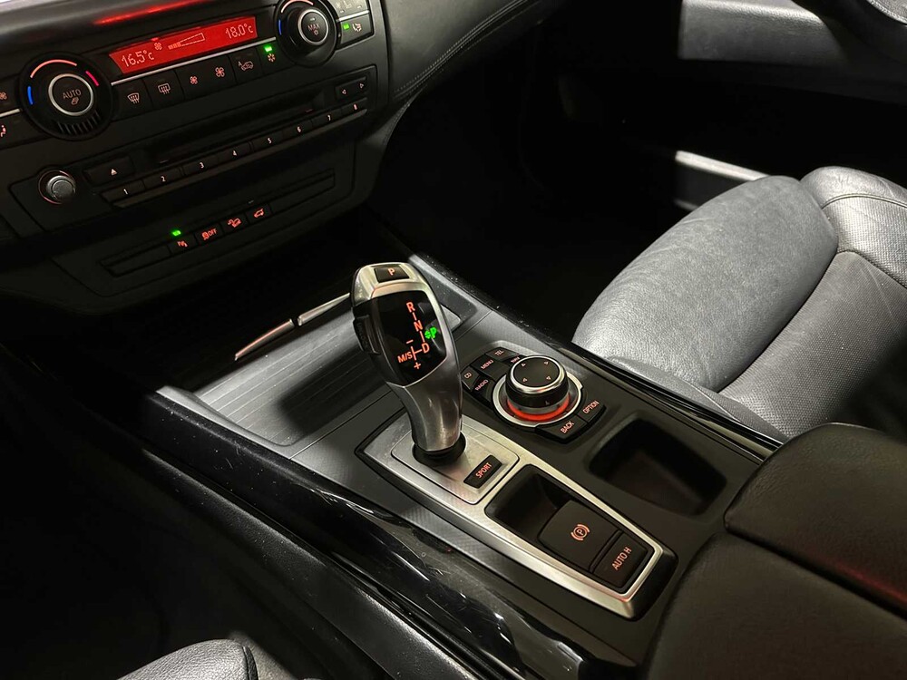 BMW X5 xDrive40d M-Sport High Executive 306pk 2012, 3-ZLR-46