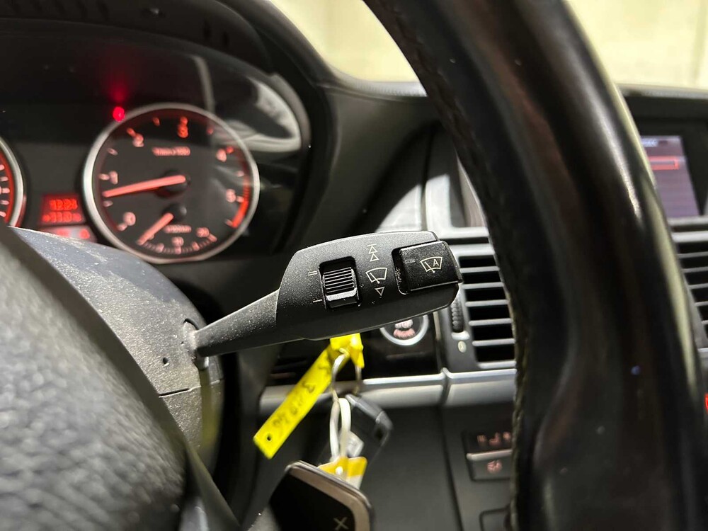 BMW X5 xDrive40d M-Sport High Executive 306pk 2012, 3-ZLR-46