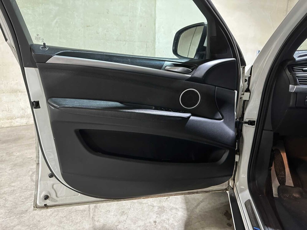 BMW X5 xDrive40d M-Sport High Executive 306pk 2012, 3-ZLR-46