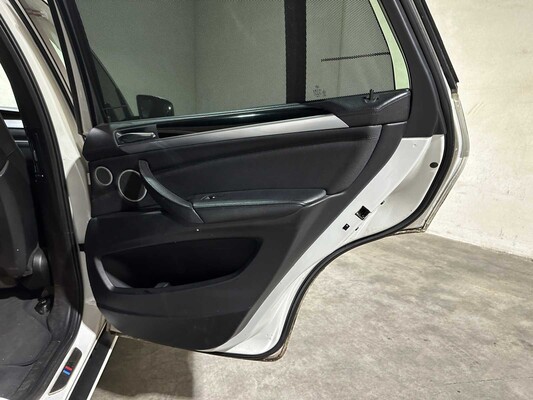 BMW X5 xDrive40d M-Sport High Executive 306pk 2012, 3-ZLR-46