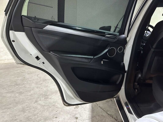 BMW X5 xDrive40d M-Sport High Executive 306pk 2012, 3-ZLR-46