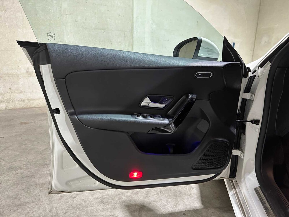 Mercedes-Benz CLA180 Premium 136PS 2020 CLA-Klasse Shooting Brake, T-731-ZZ