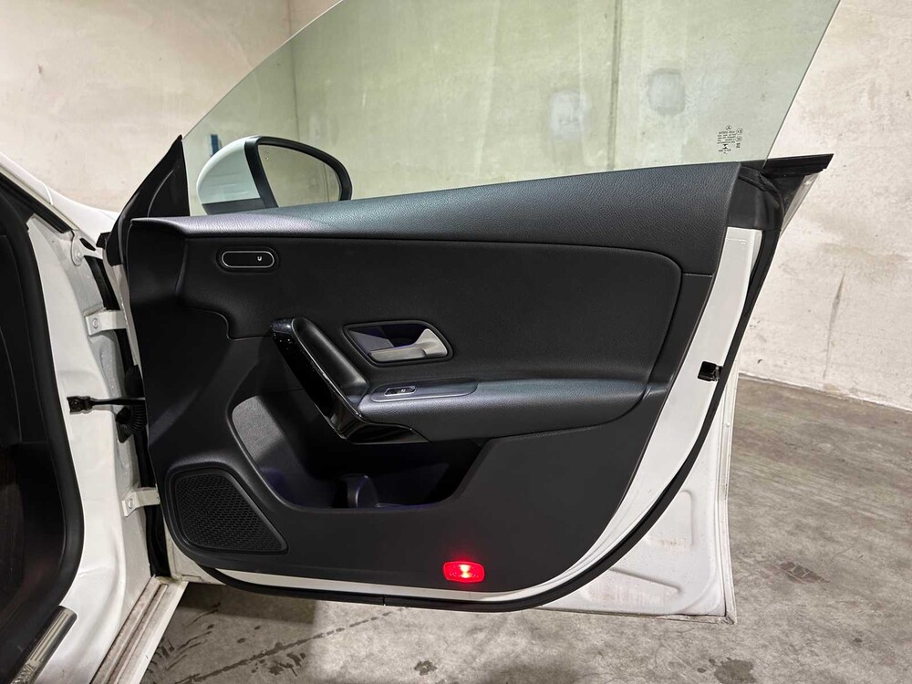 Mercedes-Benz CLA180 Premium 136PS 2020 CLA-Klasse Shooting Brake, T-731-ZZ