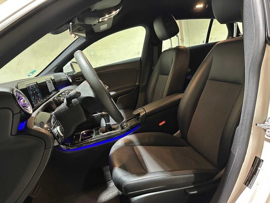 Mercedes-Benz CLA180 Premium 136hp 2020 CLA-class Shooting Brake, T-731-ZZ