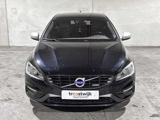 Volvo V60 1.6 T3 R-Design 150hp 2015, 5-ZTK-58
