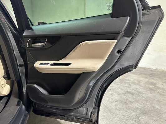 Jaguar F-PACE 2.0 Portfolio AWD 20d 179pk 2017, NL-229-D