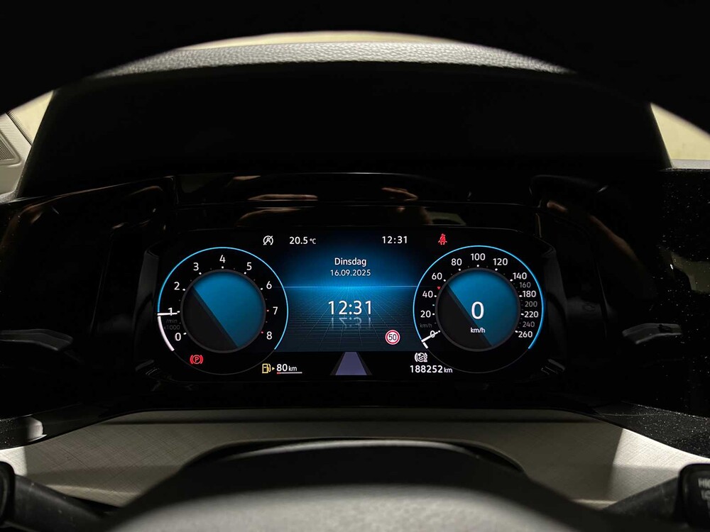 Volkswagen Golf Variant 1.5 TSI Life Business 131hp 2021 (Original-NL), L-152-ZR