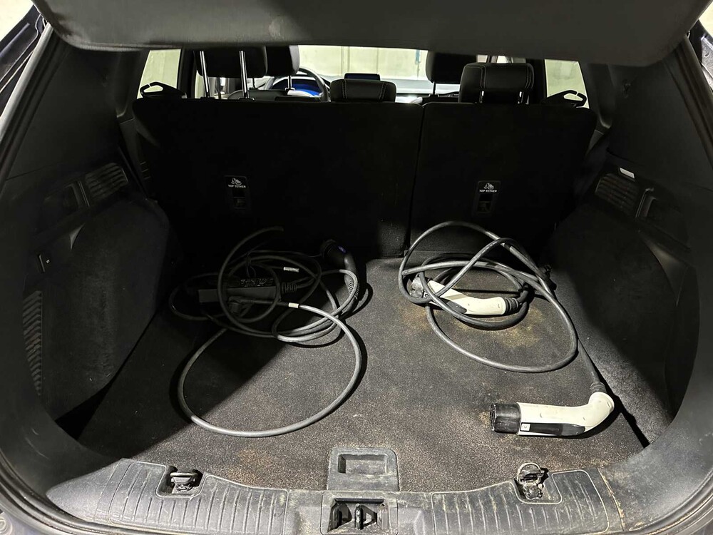 Ford Kuga 2.5 PHEV Titanium X 152PS 2021, L-036-HP