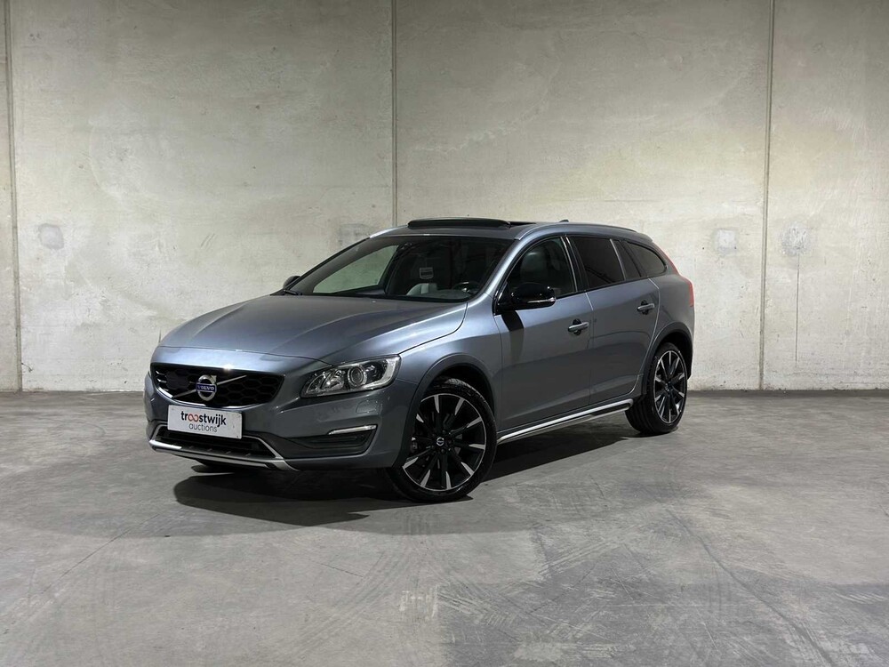 Volvo V60 Cross Country 2.0 D4 Summum 191hp 2015, HF-783-B