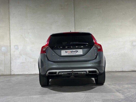 Volvo V60 Cross Country 2.0 D4 Summum 191hp 2015, HF-783-B