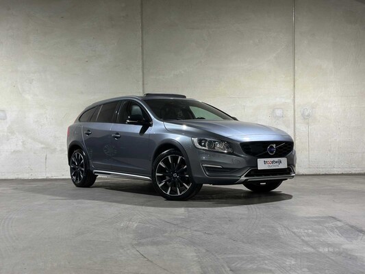 Volvo V60 Cross Country 2.0 D4 Summum 191hp 2015, HF-783-B