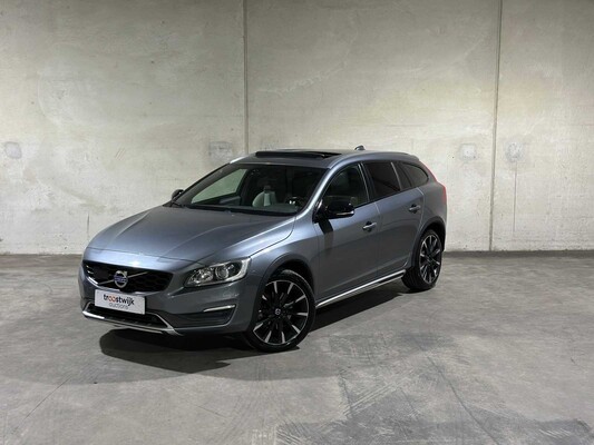 Volvo V60 Cross Country 2.0 D4 Summum 191pk 2015, HF-783-B