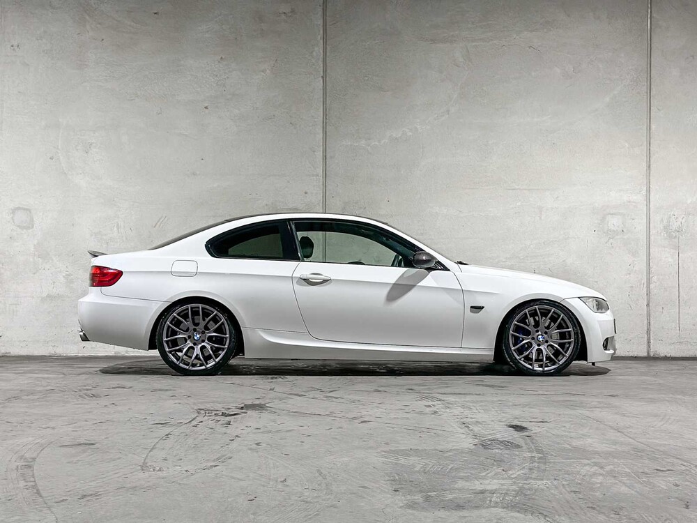 BMW 335i Executive M-Sport 306PS 2007 3er Coupé, RJ-584-B (Schaltgetriebe)