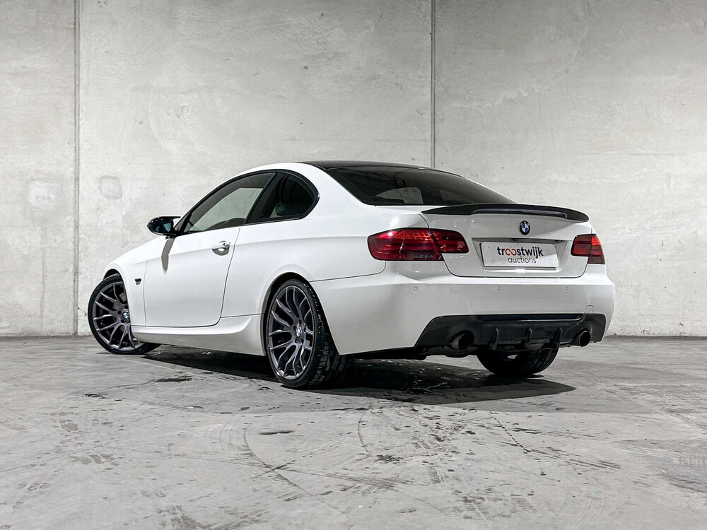 BMW 335i Executive M-Sport 306PS 2007 3er Coupé, RJ-584-B (Schaltgetriebe)