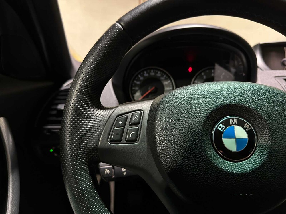 BMW 130i 3.0 M-Sport E87 265pk 2006 1-serie 5-Deurs, 18-TB-KR Youngtimer