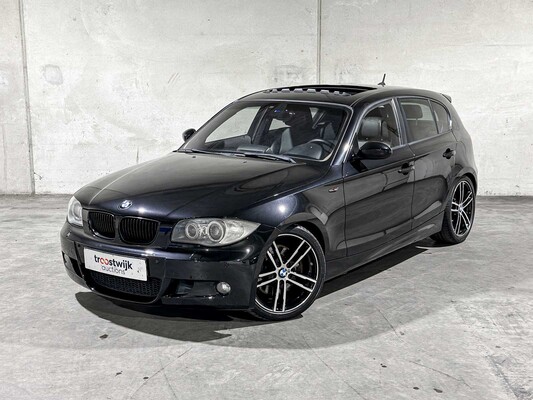 BMW 130i 3.0 M-Sport E87 265pk 2006 1-serie 5-Deurs, 18-TB-KR Youngtimer