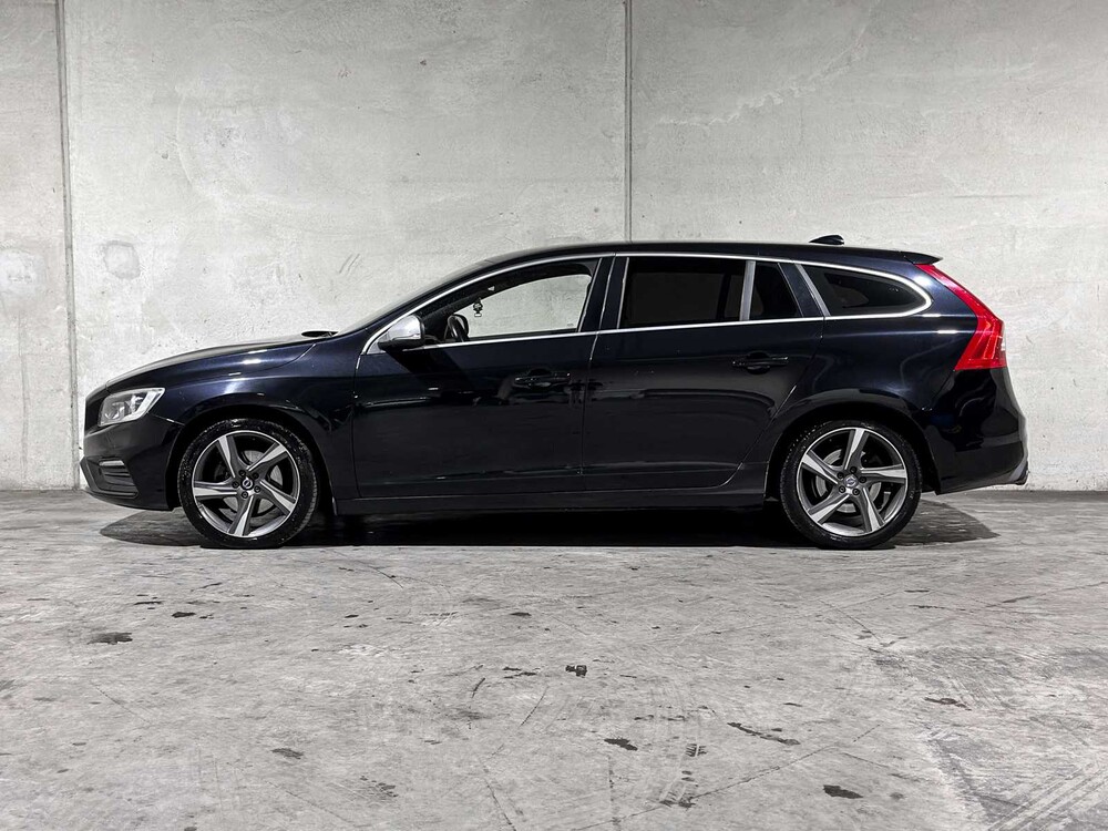 Volvo V60 1.6 T3 R-Design 150pk 2015, 5-ZTK-58