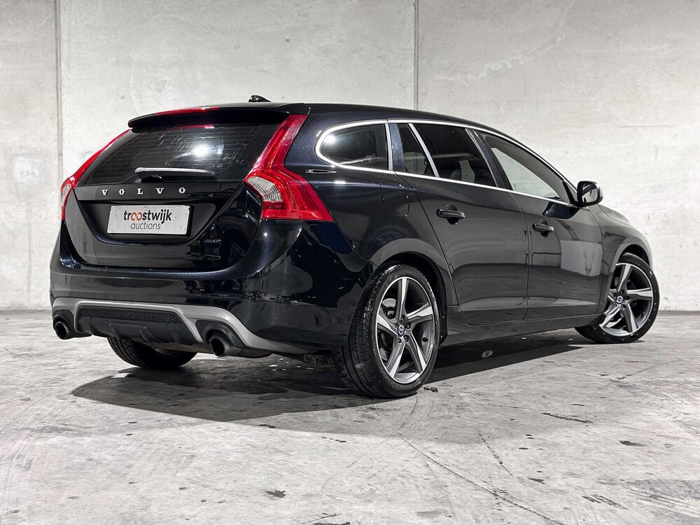Volvo V60 1.6 T3 R-Design 150pk 2015, 5-ZTK-58