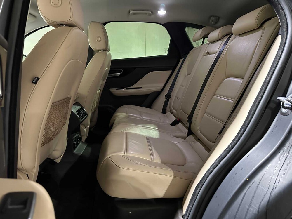 Jaguar F-PACE 2.0 Portfolio AWD 20d 179pk 2017, NL-229-D