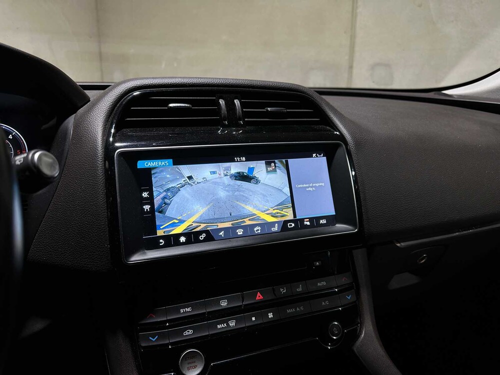 Jaguar F-PACE 2.0 Portfolio AWD 20d 179pk 2017, NL-229-D