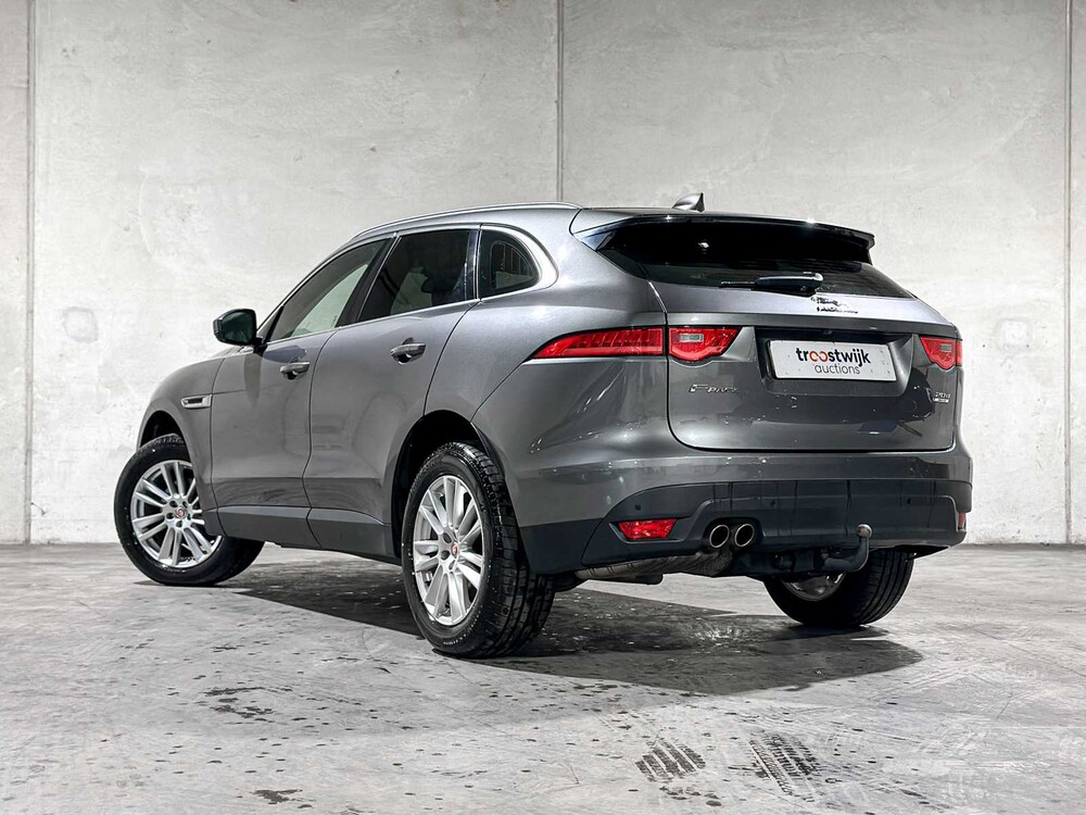 Jaguar F-PACE 2.0 Portfolio AWD 20d 179pk 2017, NL-229-D