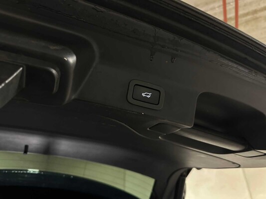 Jaguar F-PACE 2.0 Portfolio AWD 20d 179pk 2017, NL-229-D