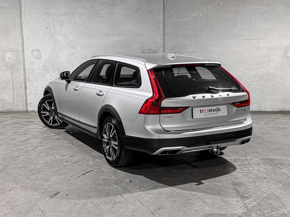 Volvo V90 Cross Country 2.0 T5 Pro 254 PS 2018, TT-858-K